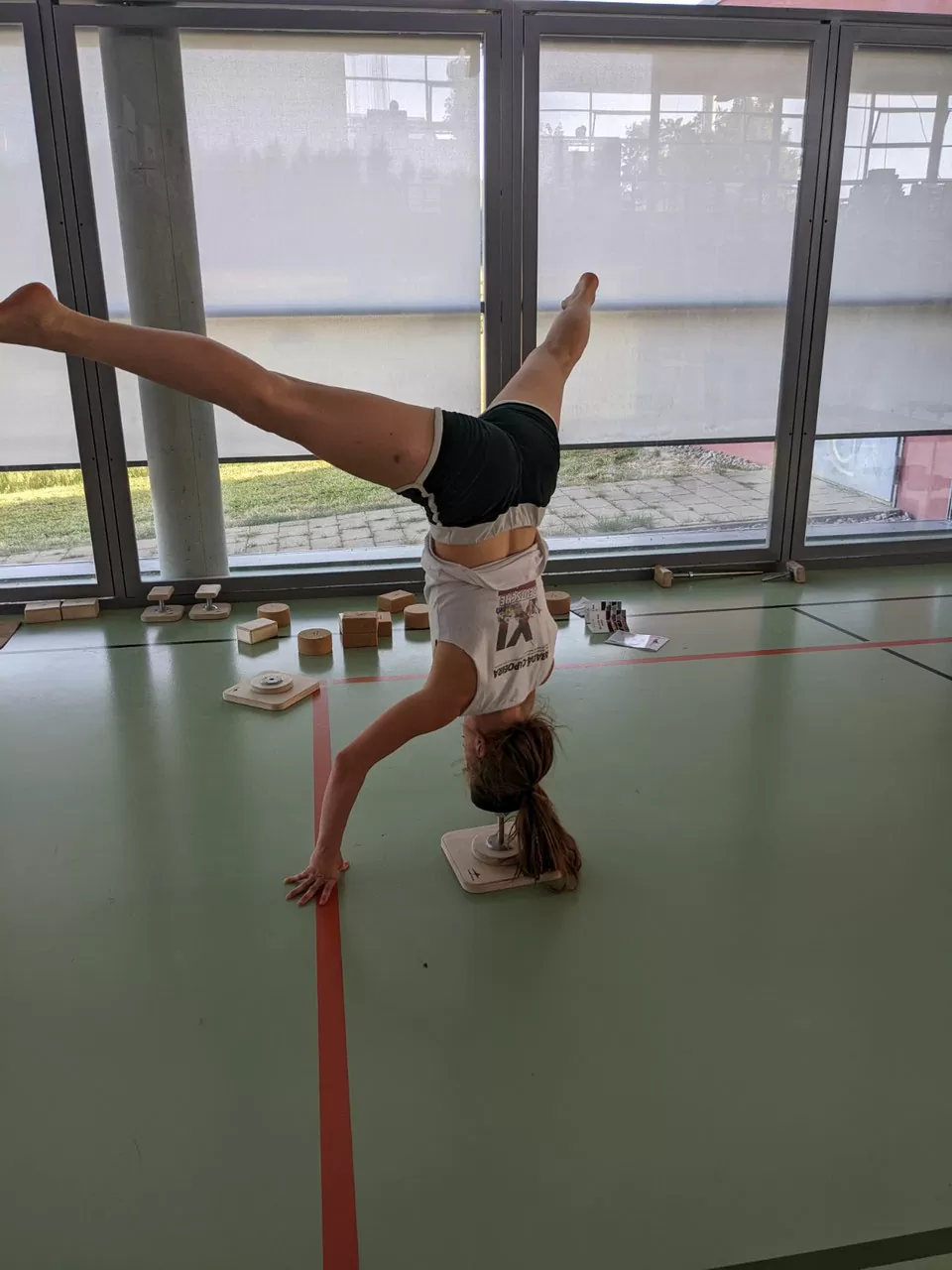 Kopfstand Stütze-3